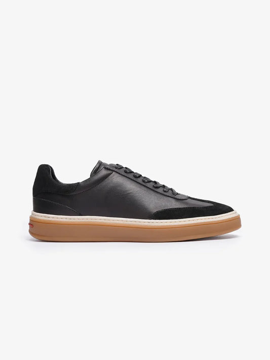 MARCHE EN BASKETS